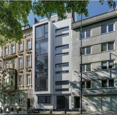 Erstbezug nach Sanierung mit Balkon: freundliche 2-Zimmer-Wohnung in Aachen
