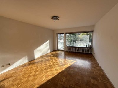 Gepflegte 1,5 Zimmer Wohnung mit Einbauküche & Balkon - Bestlage Burtscheider Markt