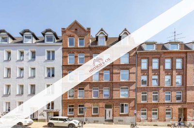 Frei & voller Potenzial: Freie 2-Zimmer-Altbauwohnung aus 1920!