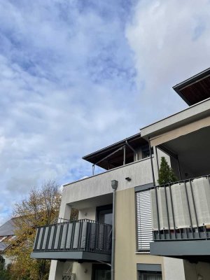 Attraktive, barrierefreie 2-Zi. Penthousewohnung mit Balkon in Bergrheinfeld