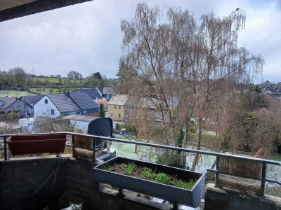 Helle 3 -Zimmer Wohnung mit Balkon & Gäste-WC