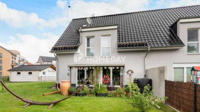 Ihr neues Zuhause: Neuwertige Doppelhaushälfte mit Energieklasse A+, 5 Zimmern, Garten & Garage