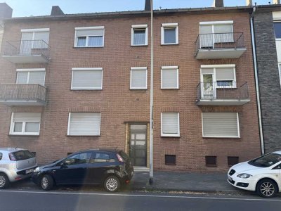 Vollständig renovierte 3-Raum-Wohnung mit Balkon in Mönchengladbach