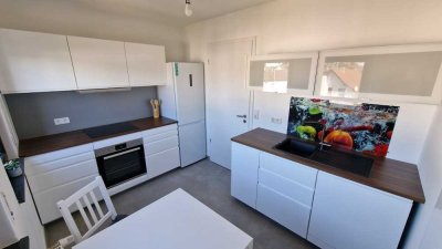 Freundliche, sanierte 2-Zimmer-Wohnung mit gehobener Innenausstattung in Mühlheim