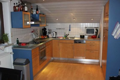 BERGLERN: moderne 2,5 Zim. DG-Wohnung