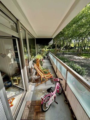 Helle 2-Zimmer-Wohnung mit Parkblick im Belgischen Viertel
