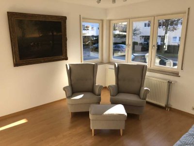 Privatverkauf: Helle gepflegte 1-Zimmerwohnung mit Balkon und Tiefgarage