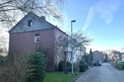 Sonnig und solide: Reihenendhaus mit 5 Zimmern, Terrasse und Garten - in Rheinnähe