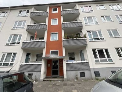 3 Zimmer-Wohnung mit Balkon und Wannenbad in zentraler, verkehrsberuhigter Lage