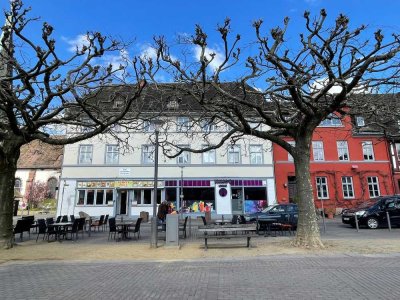 Vollvermietetes MFH mit Denkmalschutz 6 WE&2 Gewerbe. am Marktplatz Holzminfen