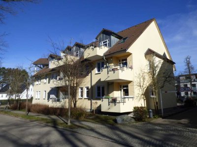 Gut vermietete Balkon-Wohnung in ruhiger und grüner Wohnlage***offene Küche***Wannenbad***Stellplatz