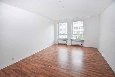 Helle Stadtwohnung in zentraler Lage mit Balkon