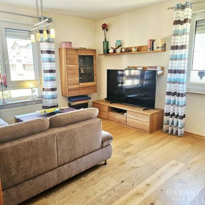 * 4-Zimmer-Wohnung mit Balkon und Stellplatz *