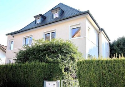 Charmante Stadtvilla mit großzügigem Grundstück & viel Privatsphäre