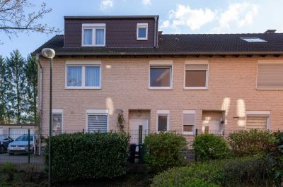 Familienfreundliches Reihenendhaus mit viel Platz, großer Terrasse & Garage