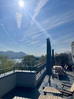 Traumhafte Penthouse-Wohnung in erster Rheinlage