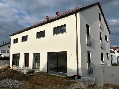 Günstiges 5-Zimmer-Haus mit geh. Innenausstattung und EBK in Aresing, OT Unterweilenbach