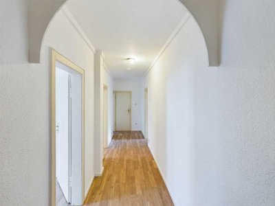 Renovierte 3 Zimmer Wohnung mit 80m² und Terrasse in Naturnähe