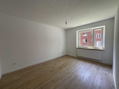 Teilsanierte 3-Zimmer-Wohnung mit Wanne in Wilhelmshaven City