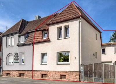 Wohnhaus mit zwei Eingängen – ideal für große Familien oder mehrere Generationen