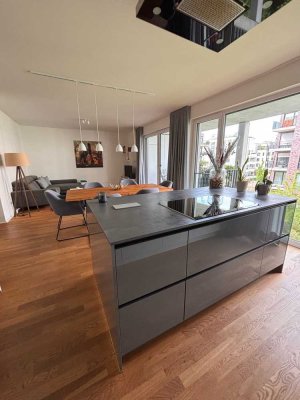 Stilvolle 3-Zimmer-Wohnung mit gehobener Innenausstattung mit EBK in Düsseldorf