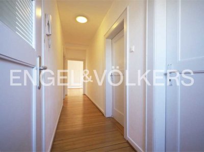 Charmanter Altbau trifft modernen Komfort: Dachgeschosswohnung am Rotenbühl!