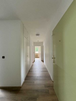 3er WG/Familie/Firmen aufgepasst! Frisch saniert und voll möbliert