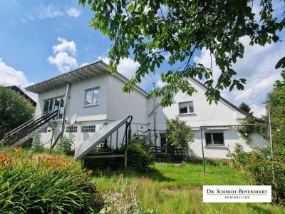 Raumwunder - Wohnhaus mit Gewerbeanteil und großem Grundstück in zentraler Lage von Hattert!