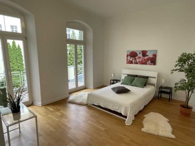 Bezugsfreie Altbauwohnung mit großer Dachterrasse am Nordrand Prenzl Berg