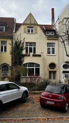 Seltene Gelegenheit in Toplage - Wohn- und Geschäftshaus direkt am Stadtpark