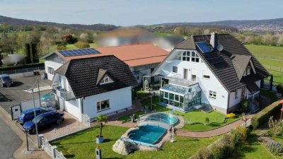 Wohnimmobilie mit vielseitigem Nutzungspotenzial und hochwertiger Ausstattung