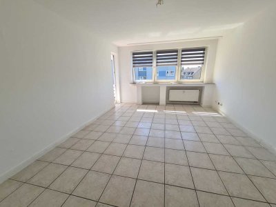 Ruhig! Stadtnah! TOP 3,5 Raum Wohnung mit Balkon!