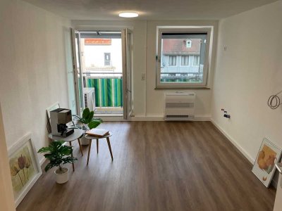 Exklusive, modernisierte 3-Raum-Wohnung mit gehobener Innenausstattung mit Balkon in Nürnberg