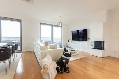 Voll möbliert - LUXUS Penthouse mit Panoramablick | Große Terrasse | Sauna | 2 Bäder | Stellplätze