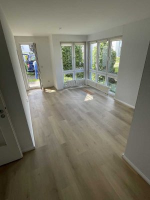 Schöne 3-Zi.- EG-Whg, EBK, TG Stellplatz vom Eigentümer Oldenburg