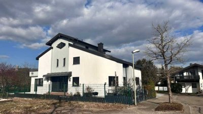 Wohnen am Geigersberg – Rarität mit Pool, Garten & spektakulärer Aussicht