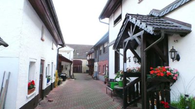 PREISÄNDERUNG auf 190000, großes Haus mit viel Nebengelass, ruhige Lage, großes Grundstück