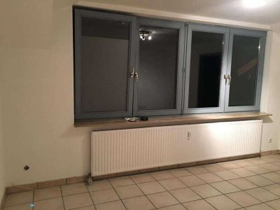 Modernisierte 1,5-Zimmer-Wohnung mit EBK in 74379, Ingersheim