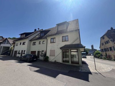 Mehrfamilienhaus - 3 Wohnungen + Gewerbe // Ideal für Investoren oder Entwickler