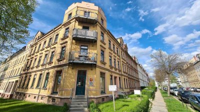 vermietet in ruhige Seitenstraße, gepflegtes und saniertes Haus aus der Gründerzeit