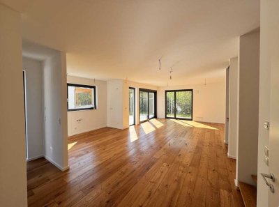 4 Rooms Family Maisonette for Sale in Berlin-Pankow  Private Garden, 3 Bedrooms 3 Bathrooms