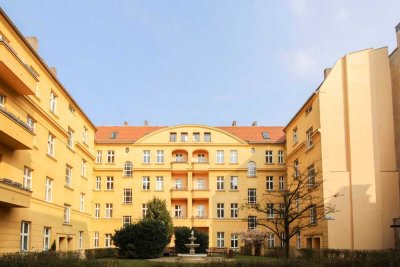 Traumhafte, bezugsfreie 2-Zimmer-Altbauwohnung in Berlin Pankow