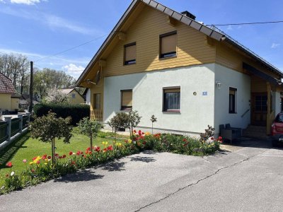Familienfreundliches und gemütliches Haus in Siedlungslage – Stadtnähe &amp; Blick ins Grüne!