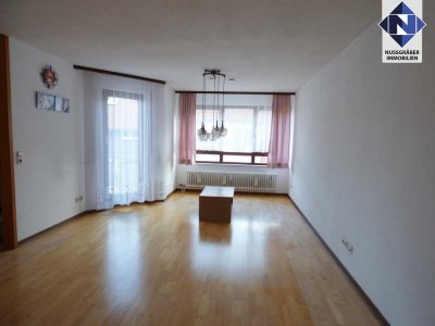 Gemütliche, kleine Wohnung mit Balkon und Tiefgarage, ideal für einen Single oder ein Paar