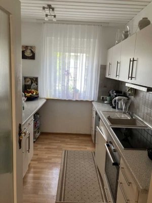 Geschmackvolle, gepflegte 3-Zimmer-Wohnung mit Balkon und Einbauküche in Nürnberg