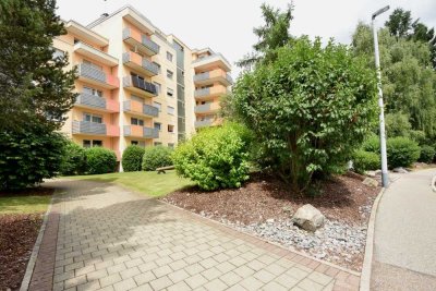 große 3-Zi.-Wohnung 
mit zwei Balkonen, Aufzug 
Tiefgarage
Villingen, Hammerhalde