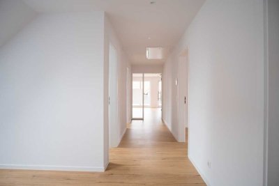 Erstbezug: Moderne 3-Zimmer Dachgeschosswohnung in Sutthausen