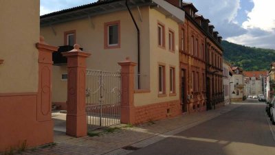 Zentrumsnahe 3-Zimmer Altbauwohnung mit in Neustadt an der Weinstraße mit 100qm