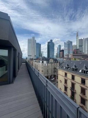 *** Skylineblick direkt am Main *** Luxuriöse Wohnung mit Klima und Dachterrassen