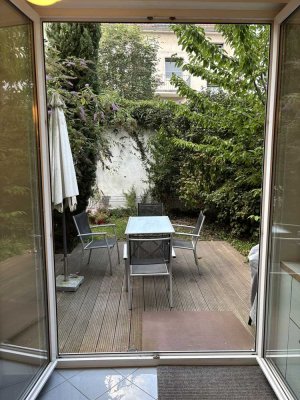 3.- Zim. Stadtwohnung mit kl. Garten, Einbauküche und PKW-Stellplatz im Doppelparksystem